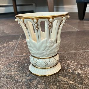 Lenox Florentine and Pearl Votive Holder